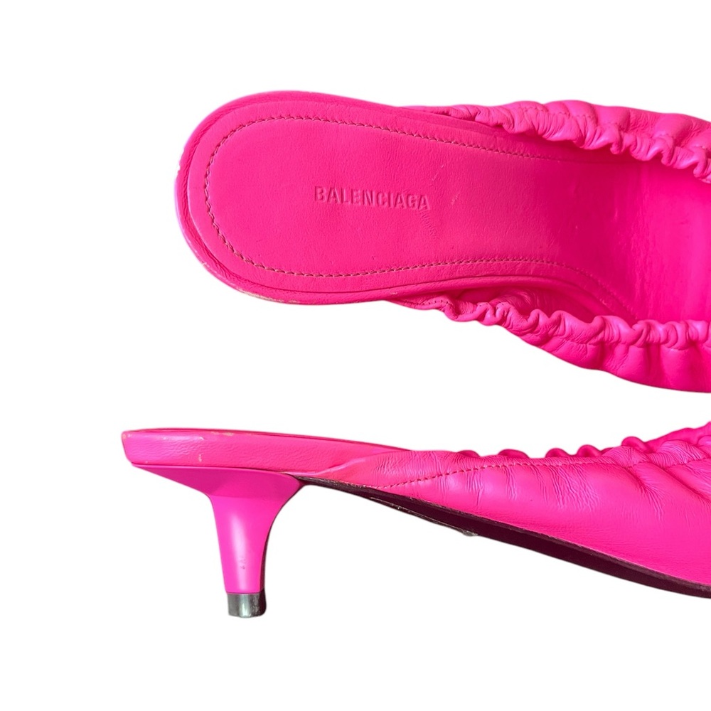 Balenciaga Women’s Knife Scrunch Mule 37 Neon Pink Low Heel Napa Leather FLAWED - Picture 7 of 11